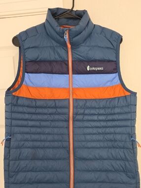 Cotopaxi Down Vest! Like New Condition! Size Large!